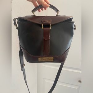 Beara Beara Stunning Leather Purse